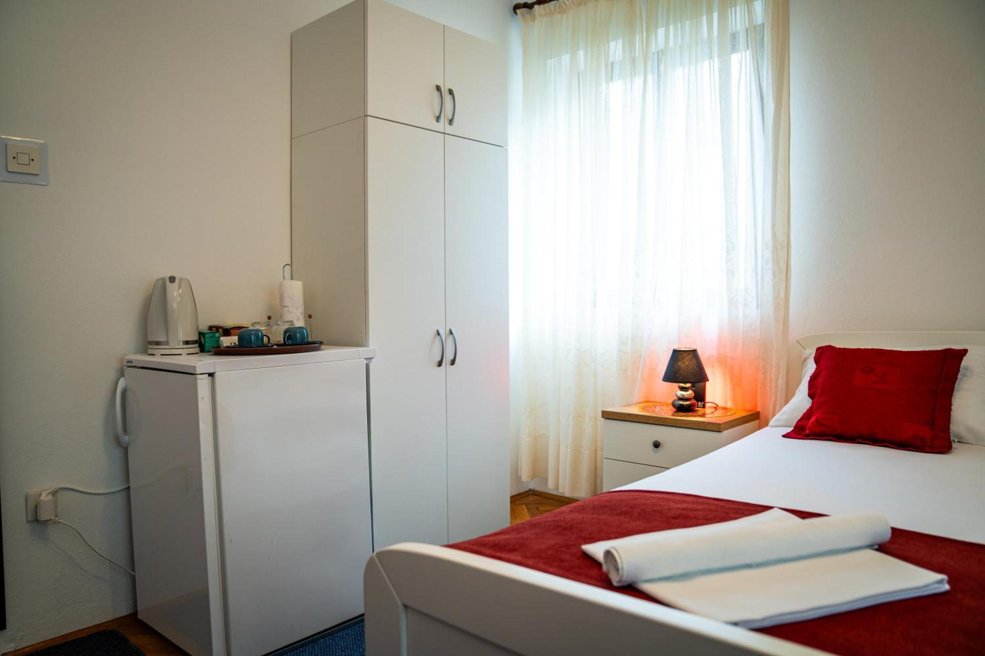 Guest House Cesic Dubrovnik Exterior photo